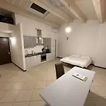 Le Torri Lodge, Exclusive Comfort In The Center Apartment Forlì