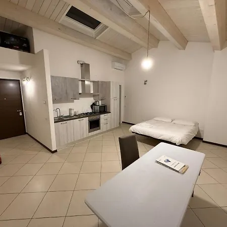Le Torri Lodge, Exclusive Comfort In The Center Daire Forlì