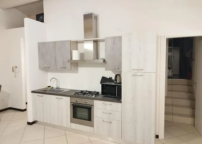 Le Torri Lodge, Exclusive Comfort In The Center Apartamento Forlì